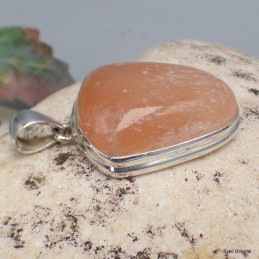 Gros pendentif en Sélénite Orange semi-oval 