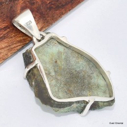 Pendentif en pierre Conichalcite 