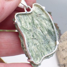 Gros pendentif Actinolite verte Smaragdite 