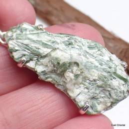 Pendentif Smaragdite Actinolite verte brute 