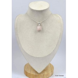 Pendentif en Quartz rose brut serti griffes 