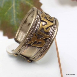 Bague tibétain métal et laiton ornée d'un mantra 