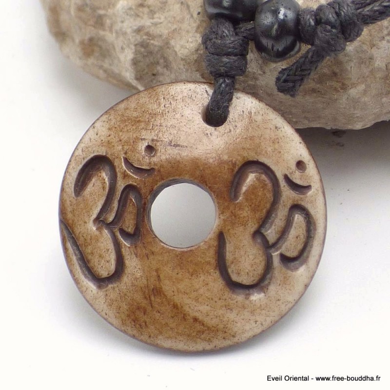 Collier tibétain en os de Buffle gravé du Om Bijoux tibetains bouddhistes WN22.1