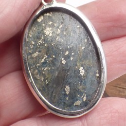 Rare pendentif Pyrite sur Cyanite 