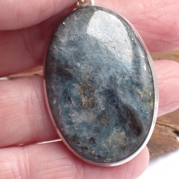 Rare pendentif Pyrite sur Cyanite 