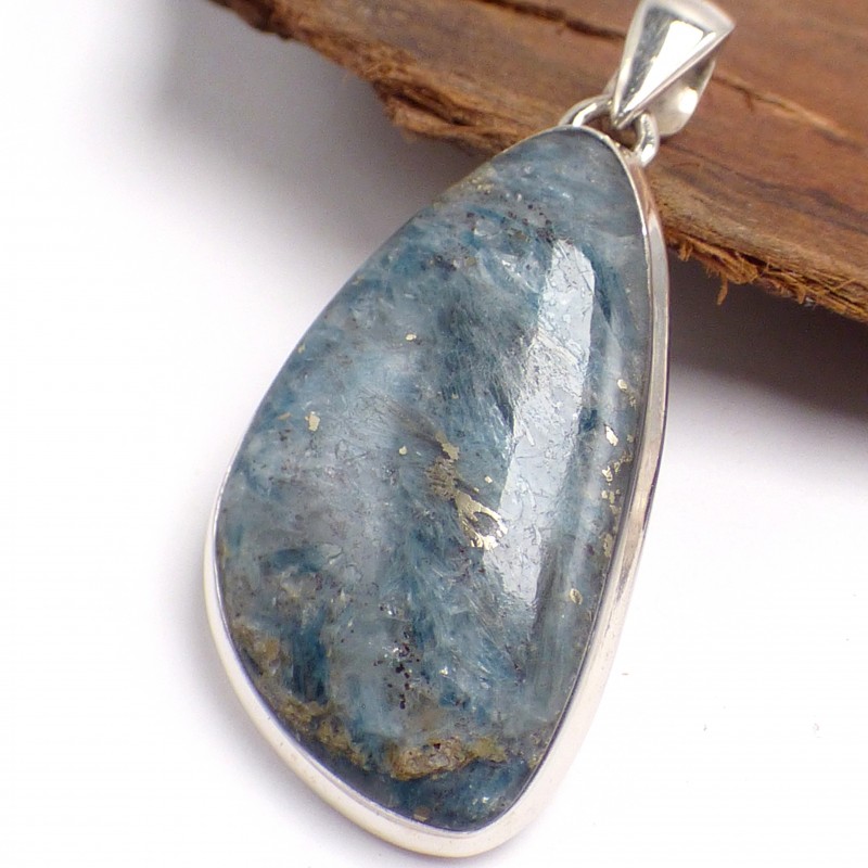 Rare pendentif Pyrite sur Cyanite aymétrique Bijoux en Cyanite Bleue LAM33.1