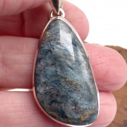 Rare pendentif Pyrite sur Cyanite aymétrique Bijoux en Cyanite Bleue LAM33.1