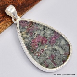 Gros pendentif goutte en Eudialyte 