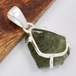 Pendentif authentique Moldavite serti griffes (2) Bijoux en Moldavite SK17.2