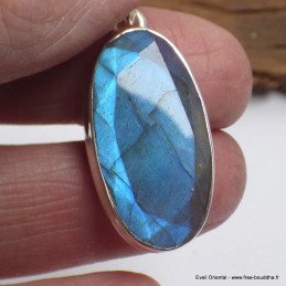 Pendentif oval Labradorite bleue grade AAA Bijoux en Labradorite Bleue SK19.6