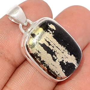 pendentif pyrite sur magnetite