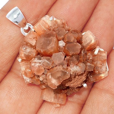 pendentif cristal d aragonite