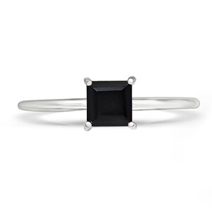 bague spinelle noire