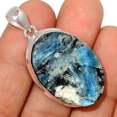 pendentif cyanite bleu paraiba