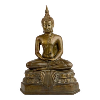 statue-bouddha-assis-semi-lotus